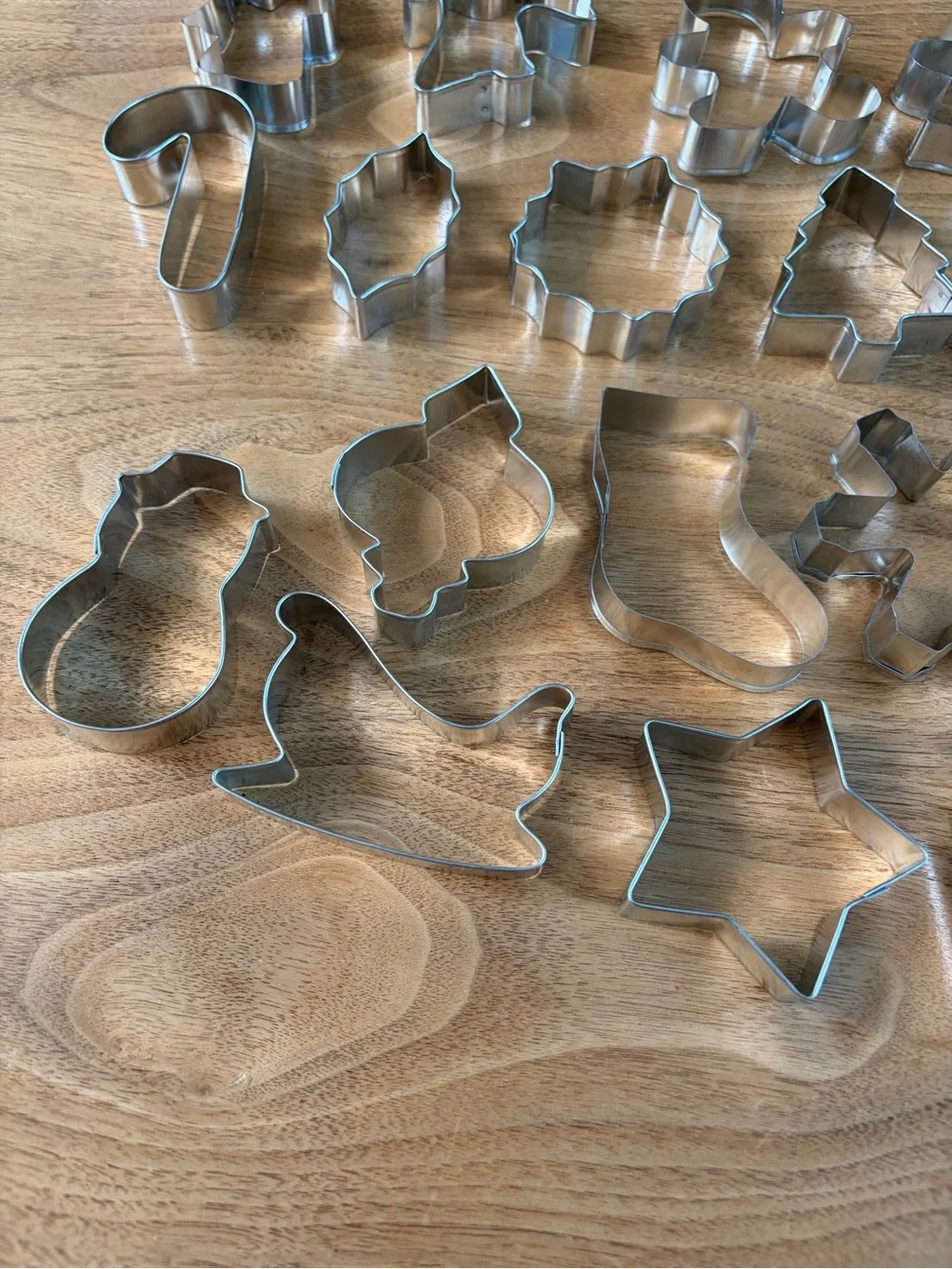 Wilton Holiday Time 18-Piece Cookie Cutter Set